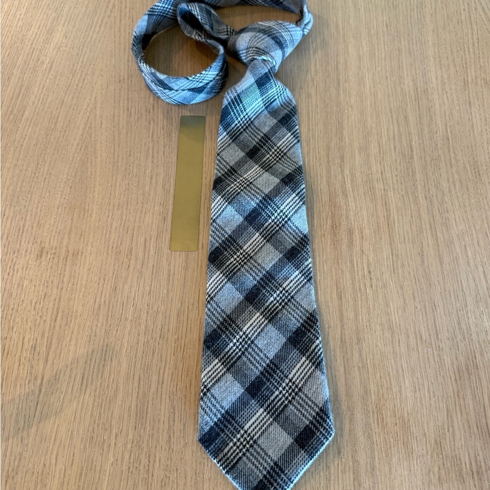 Tom Ford Gray and Black Silk Tie Classic Accessories
